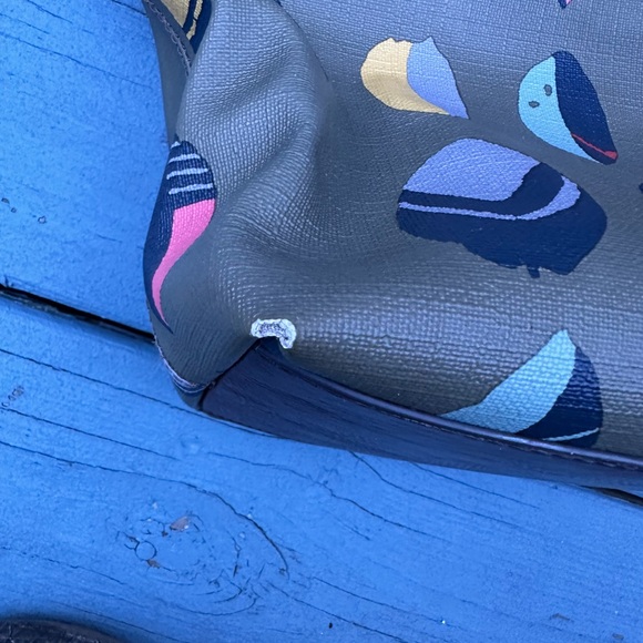 Fossil Key Feather Print Coated Canvas Tote Bag - Picture 13 of 14